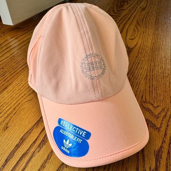 Adidas 3 Stripes Trainer Coral Hat - Picture 2 of 6